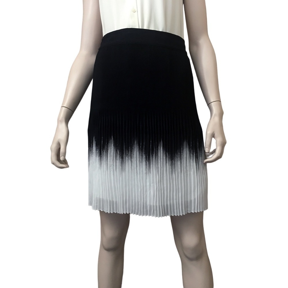 WHBM Chiffon Skirt Black and White Ombre Frilly Accordion Pleating Colour Block